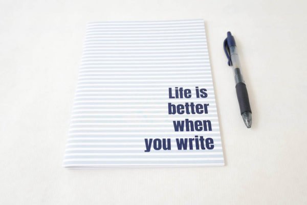 es-jolis-cahiers-cahier-life-is-better-bleu-zoom
